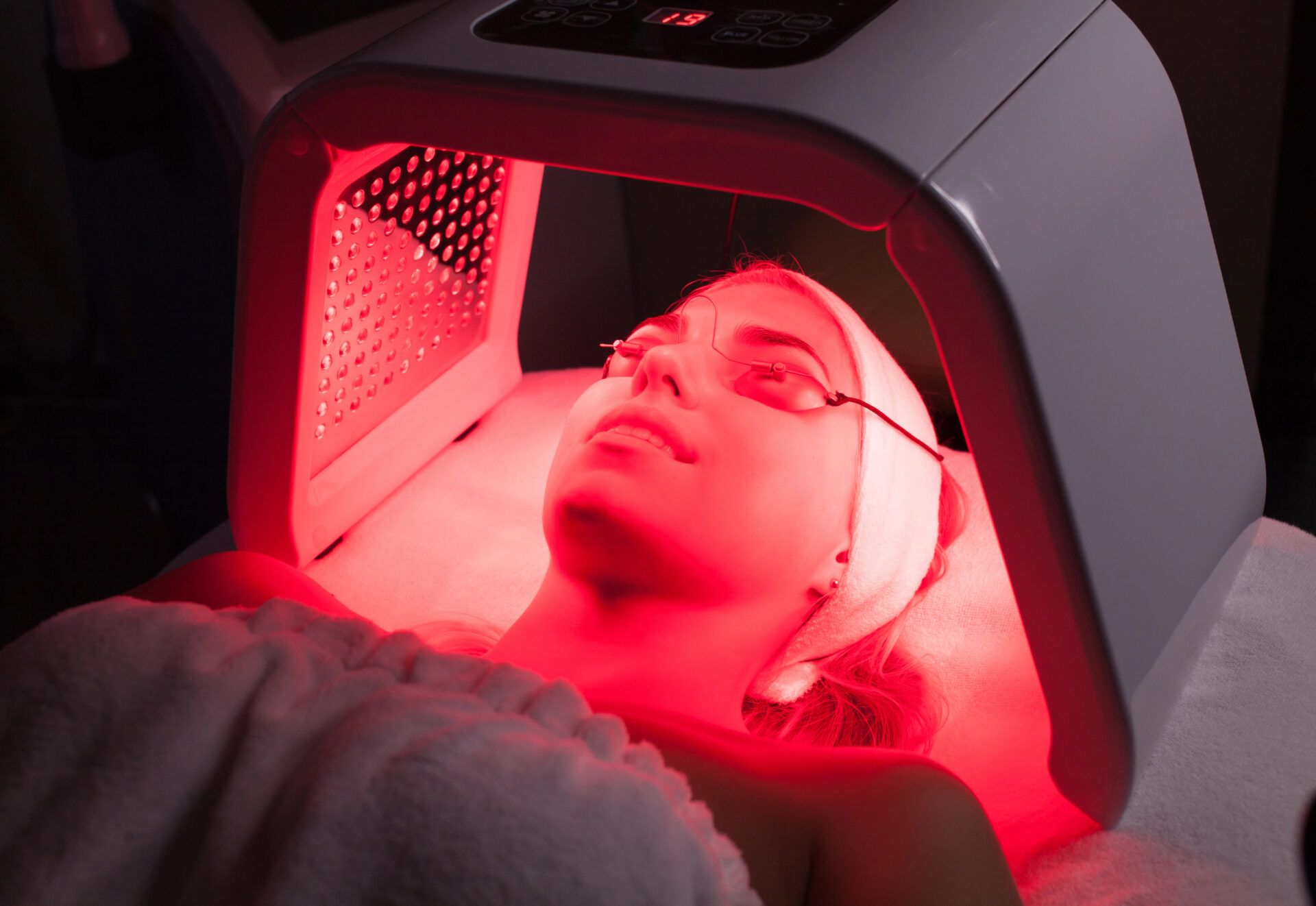 red light therapy facial at dermatologist
